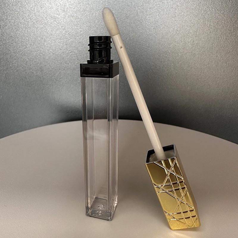 OEM Empty Transparent Square Lip Gloss Tube Container with Gold Cap