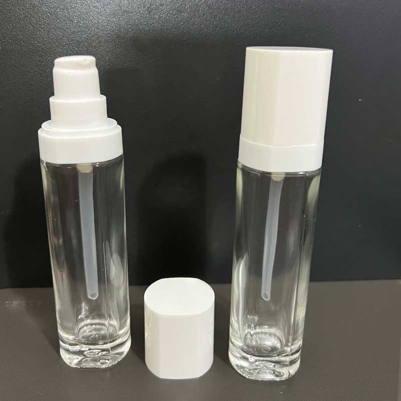 Empty Glass Round-Shape Essential Lotion Bottle 