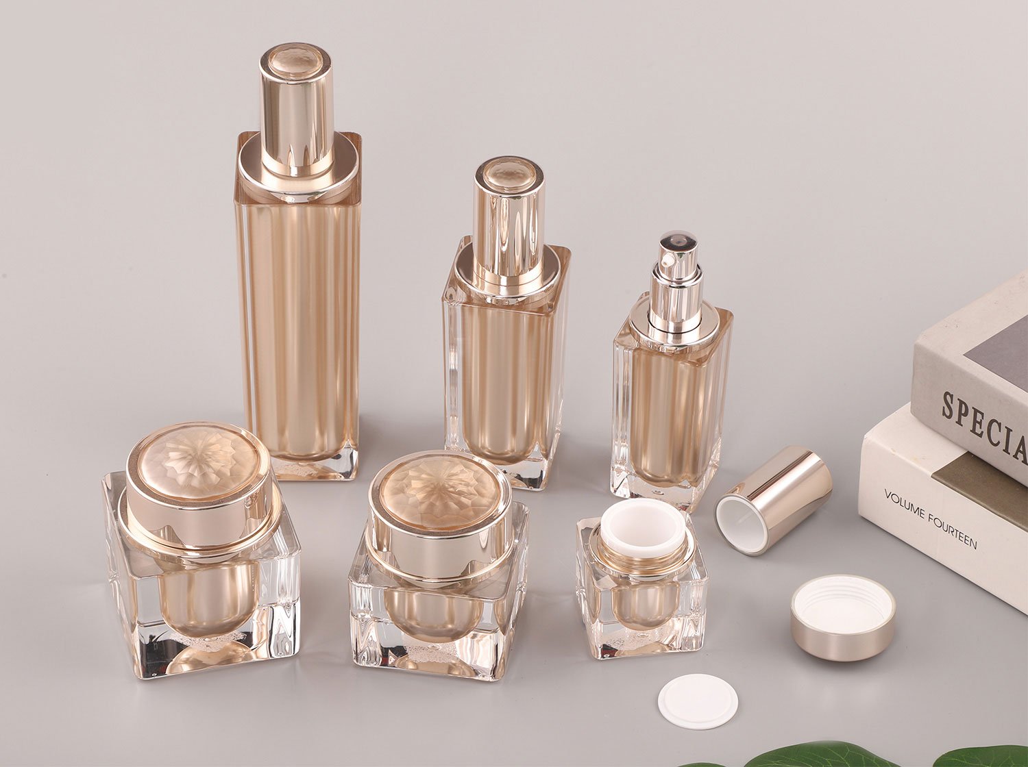 cosmetic-packaging-manufacturer-skincare-container-supplier
