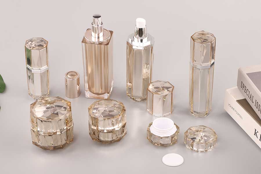 Cosmetic-Packaging-Manufacturer-4