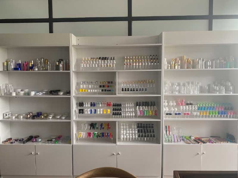Wholesale-Custom-OEM-Cosmetic-Packaging-Solutions-Alever-World-3